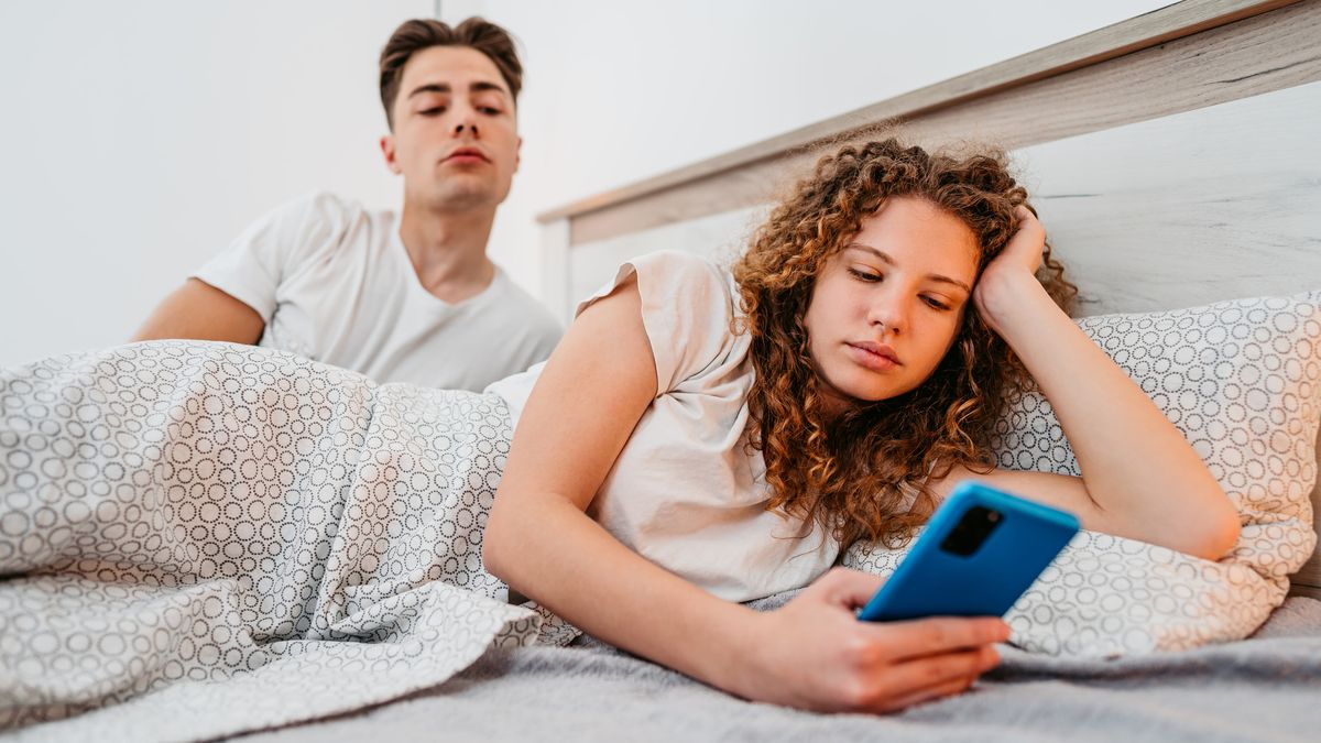 How Private Investigators Catch a Cheater